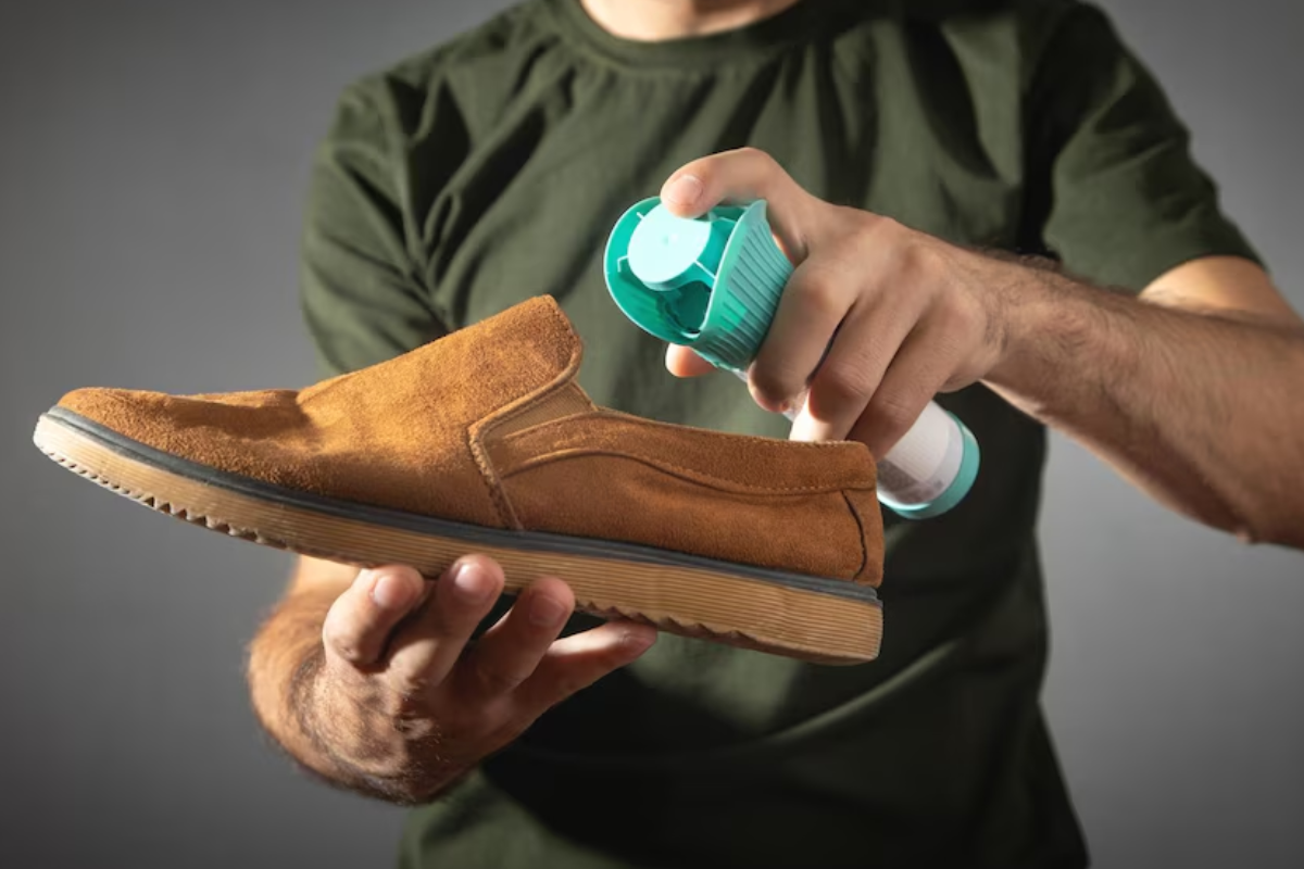 how to clean suede shoes