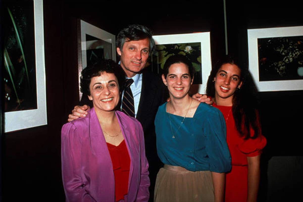elizabeth alda